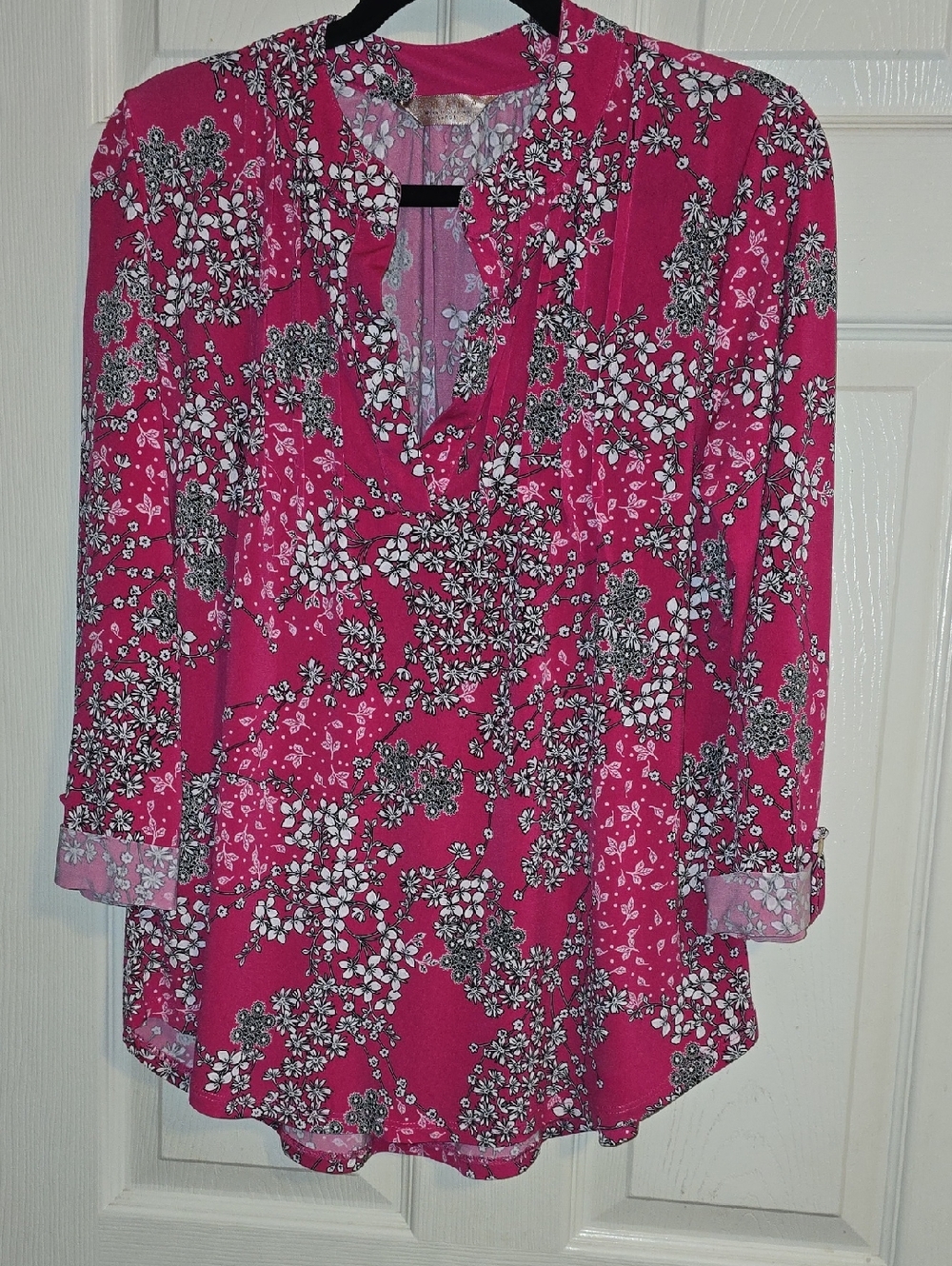 Bright Pink‎ Floral Split V-Neck Tunic Top
